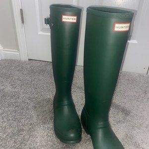 HUNTER BOOTS